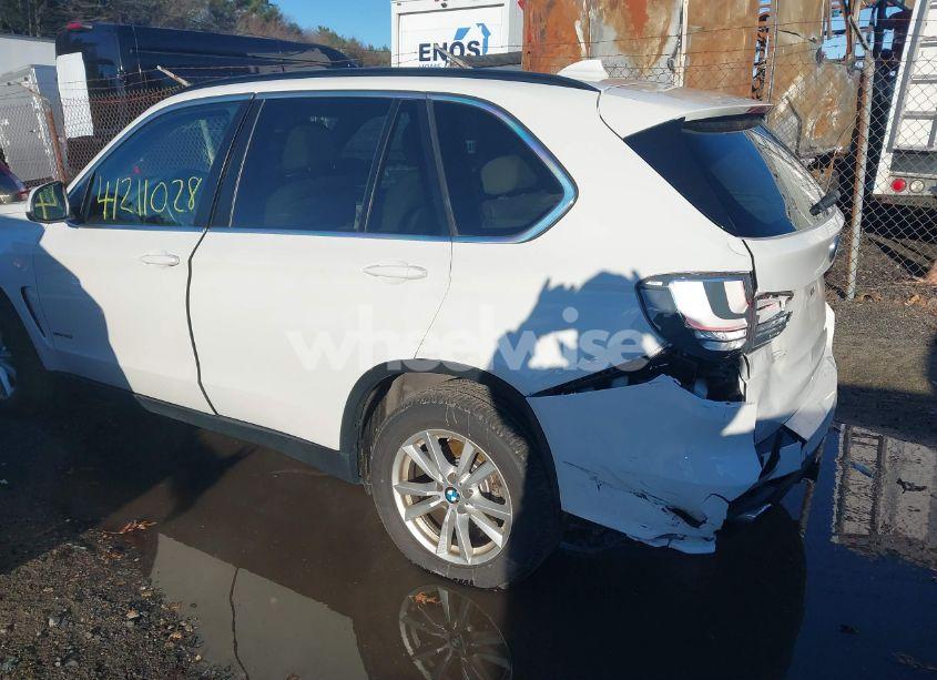 Photo 3 of 2015 Bmw X5 XDRIVE35I (VIN 5UXKR0C5XF0K53727)