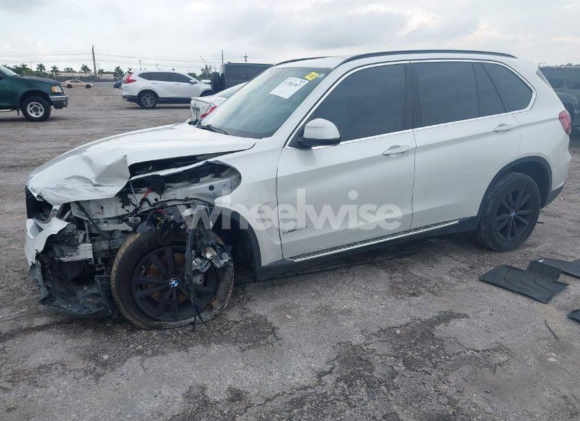 Photo 2 of 2015 Bmw X5 SDRIVE35I (VIN 5UXKR2C53F0H37625)