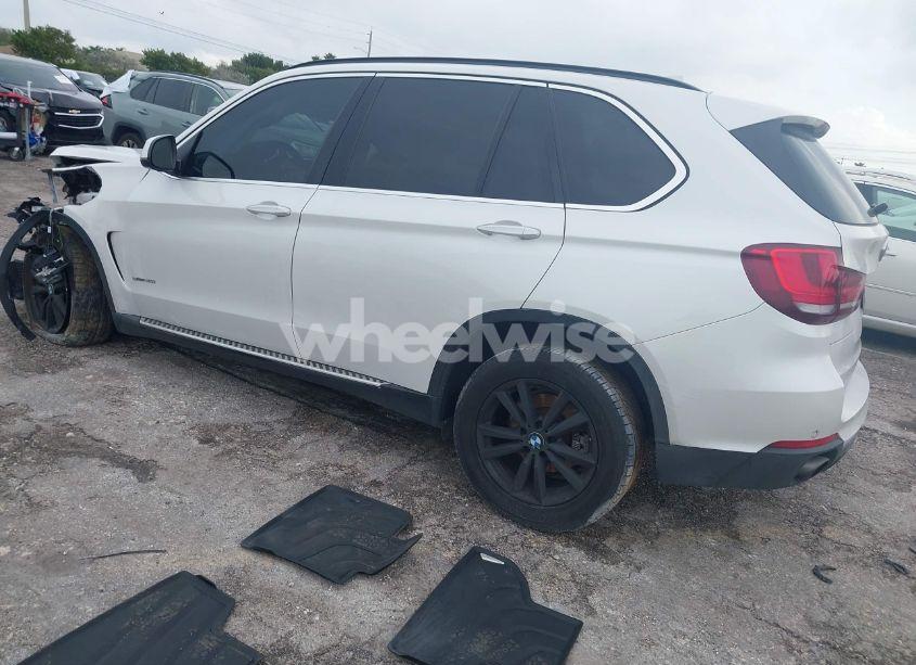 Photo 3 of 2015 Bmw X5 SDRIVE35I (VIN 5UXKR2C53F0H37625)