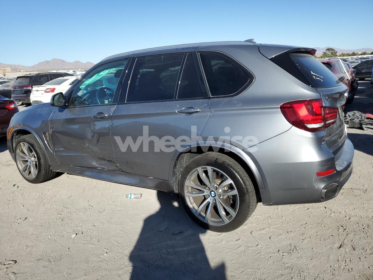 Photo 2 of 2017 BMW X5 XDRIVE50I (VIN 5UXKR6C30H0J84910)