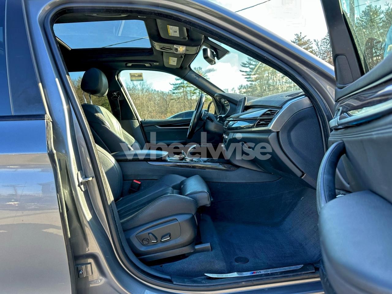 Photo 5 of 2015 BMW X5 XDRIVE35D (VIN 5UXKS4C5XF0N10235)