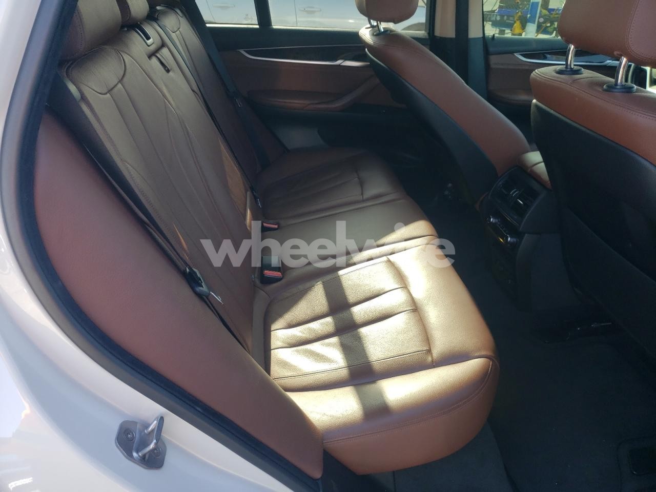 Photo 11 of 2016 BMW X5 XDR40E (VIN 5UXKT0C58G0F75479)