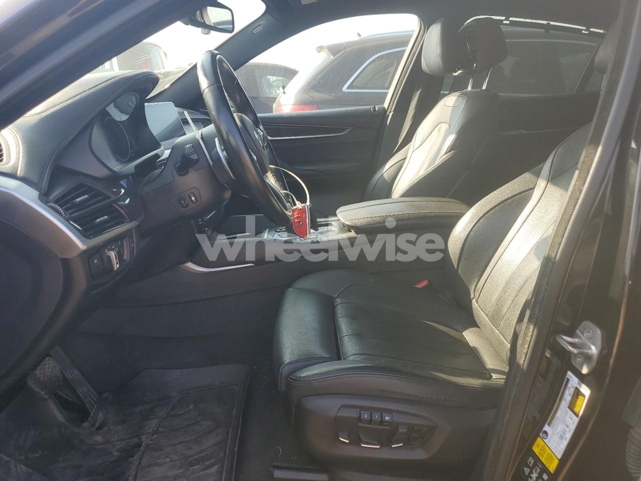 Photo 7 of 2016 BMW X6 XDRIVE50I (VIN 5UXKU6C57G0R34236)