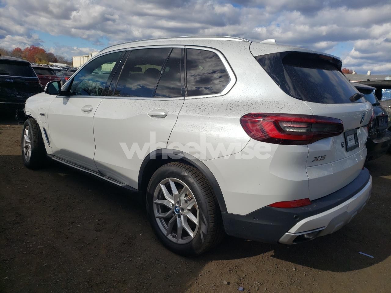 Photo 2 of 2023 BMW X5 XDRIVE45E (VIN 5UXTA6C01P9N50966)
