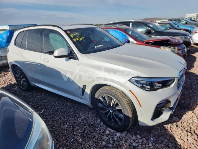 Photo 3 of 2021 BMW X5 XDRIVE45E N/A (VIN 5UXTA6C08M9F29840)