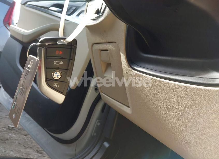 Photo 11 of 2019 Bmw X3 SDRIVE30I (VIN 5UXTR7C50KLR49521)