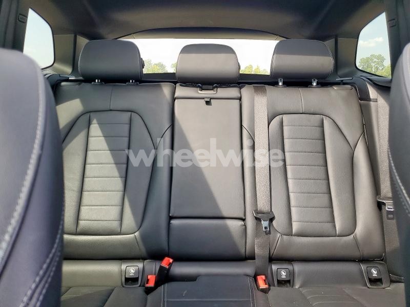 Photo 5 of 2019 BMW X3 SDRIVE30I (VIN 5UXTR7C51KLF25428)