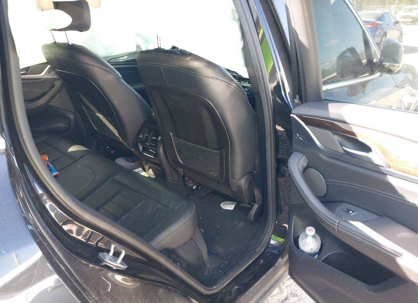 Photo 8 of 2019 Bmw X3 SDRIVE30I (VIN 5UXTR7C52KLF23560)