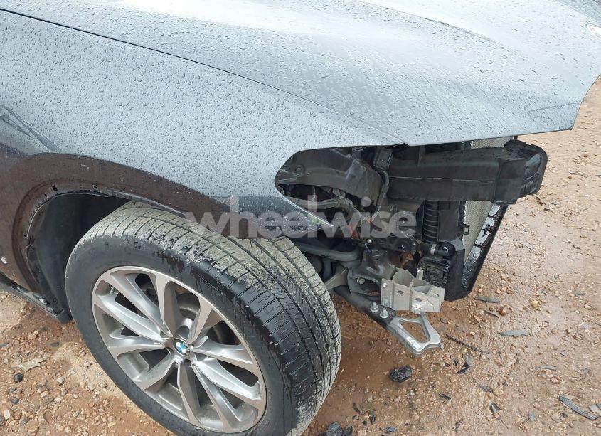 Photo 19 of 2019 Bmw X3 SDRIVE30I (VIN 5UXTR7C53KLF29321)