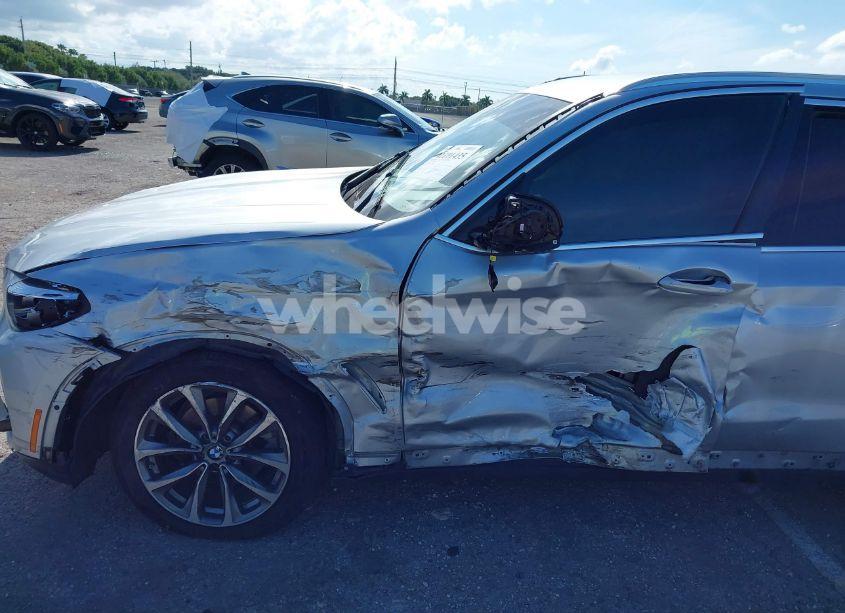 Photo 6 of 2019 Bmw X3 SDRIVE30I (VIN 5UXTR7C55KLR48784)