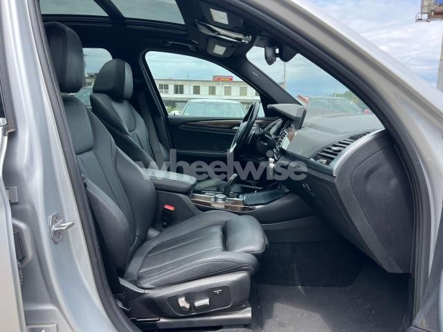 Photo 9 of 2019 BMW X3 SDRIVE30I (VIN 5UXTR7C59KLF27184)