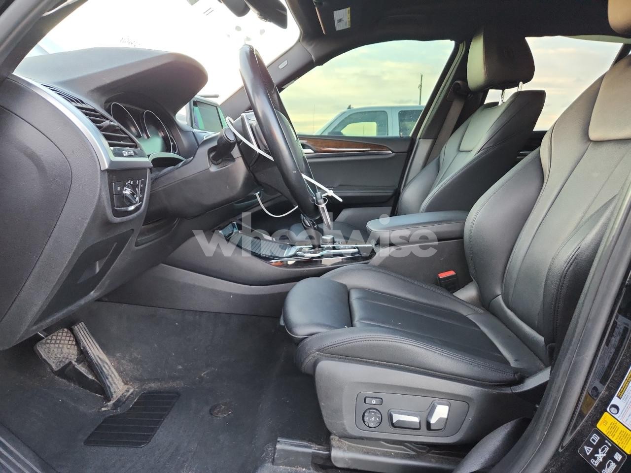 Photo 7 of 2018 BMW X3 XDRIVE30I (VIN 5UXTR9C50JLC80079)