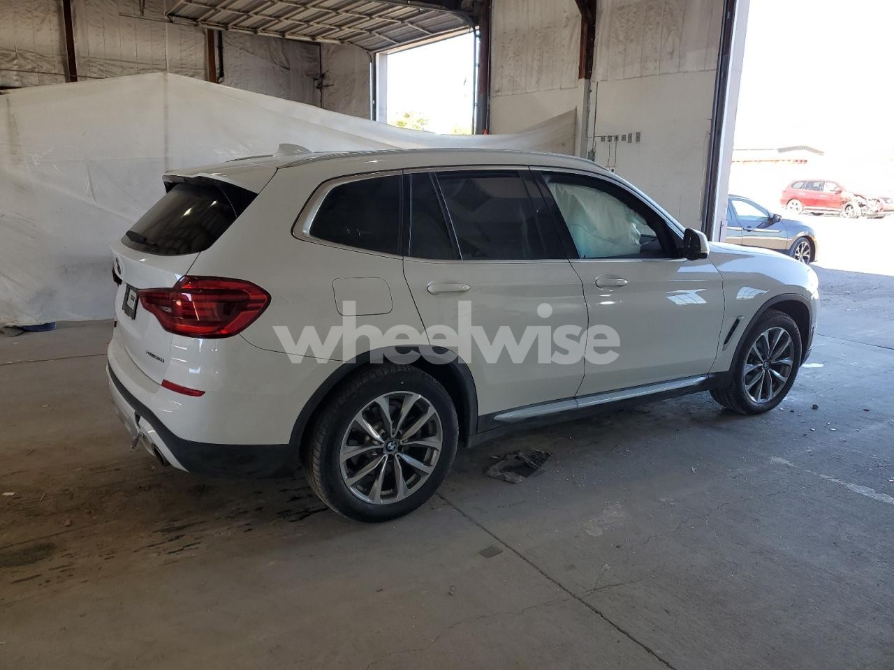 Photo 3 of 2019 BMW X3 XDRIVE30I (VIN 5UXTR9C54KLE17624)