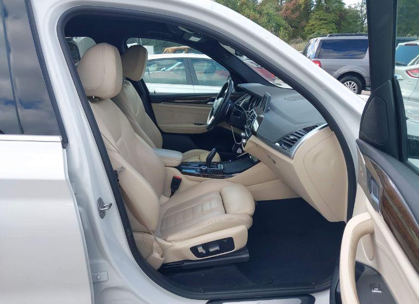 Photo 5 of 2019 Bmw X3 XDRIVE30I (VIN 5UXTR9C59KLP85665)