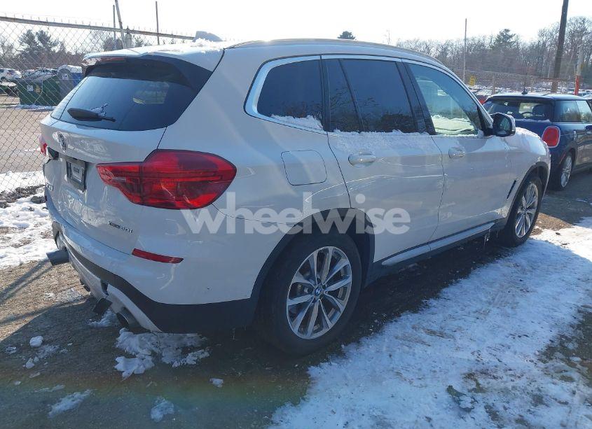 Photo 4 of 2019 Bmw X3 XDRIVE30I (VIN 5UXTR9C5XKLE21645)