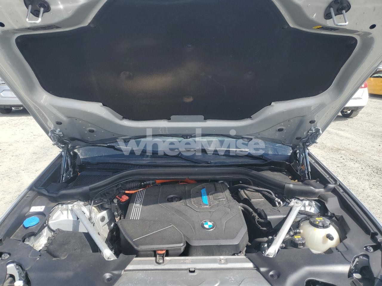 Photo 11 of 2020 BMW X3 XDRIVE30E (VIN 5UXTS1C03L9D35098)