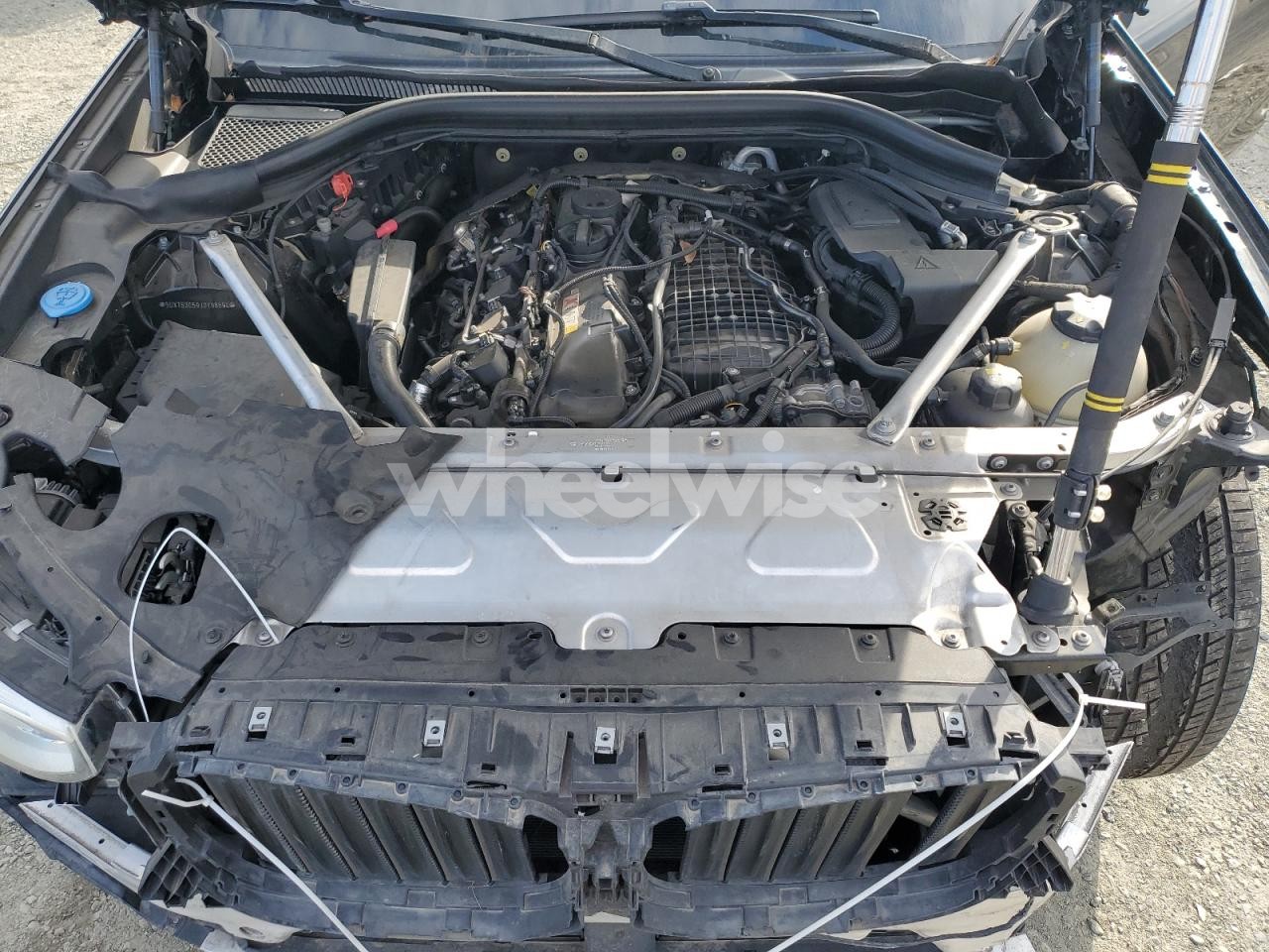 Photo 12 of 2018 BMW X3 XDRIVEM40I (VIN 5UXTS3C59J0Y98694)