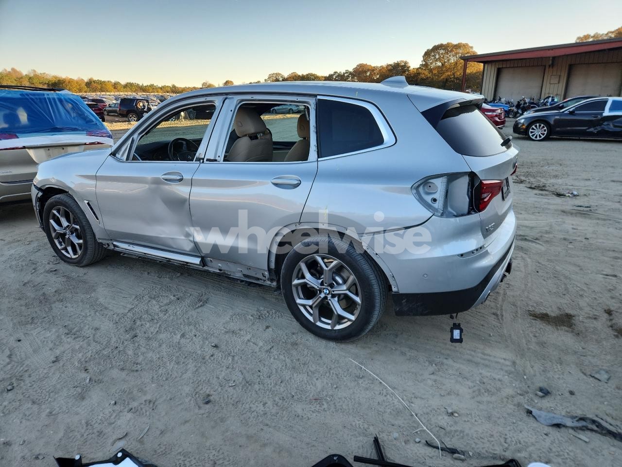 Photo 2 of 2021 BMW X3 XDRIVE30I (VIN 5UXTY5C09M9E10720)