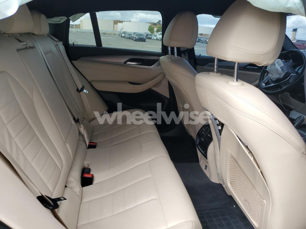 Photo 10 of 2019 BMW X4 XDRIVE30I (VIN 5UXUJ3C50KLG54894)