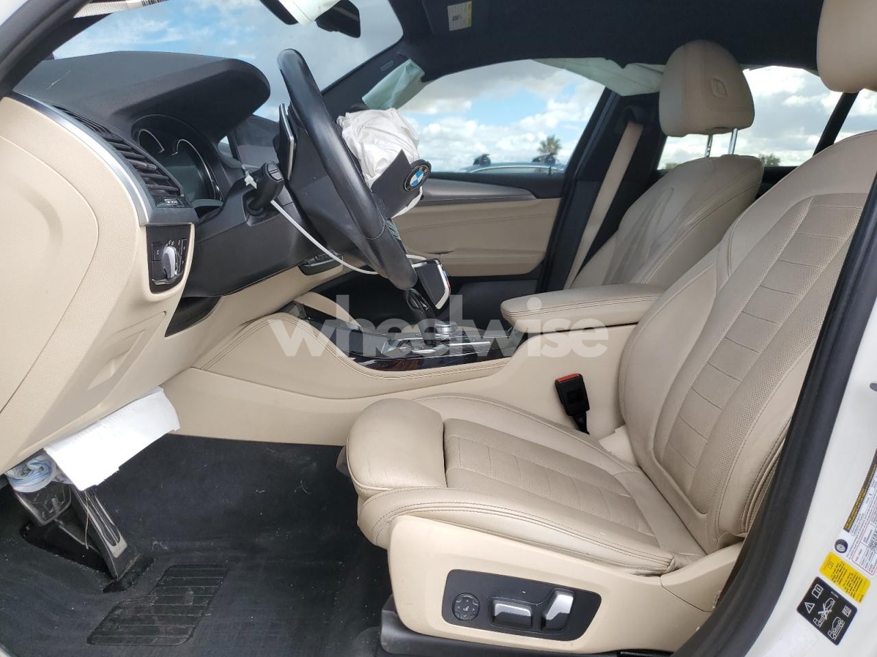 Photo 7 of 2019 BMW X4 XDRIVE30I (VIN 5UXUJ3C50KLG54894)