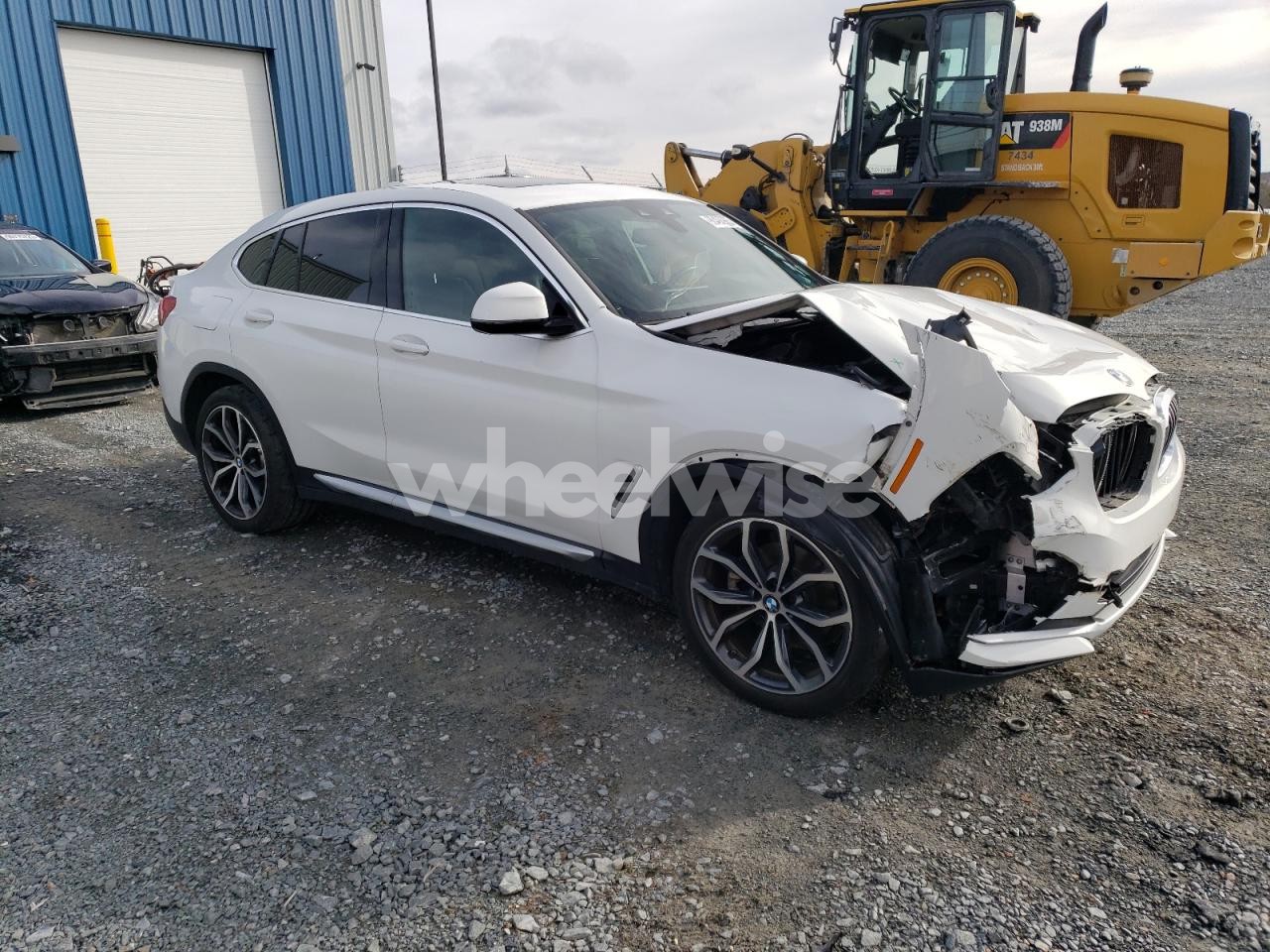 Photo 4 of 2019 BMW X4 XDRIVE30I (VIN 5UXUJ3C54KLG53568)