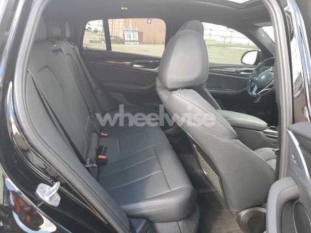 Photo 5 of 2019 BMW X4 XDRIVE30I (VIN 5UXUJ3C57KLG53645)