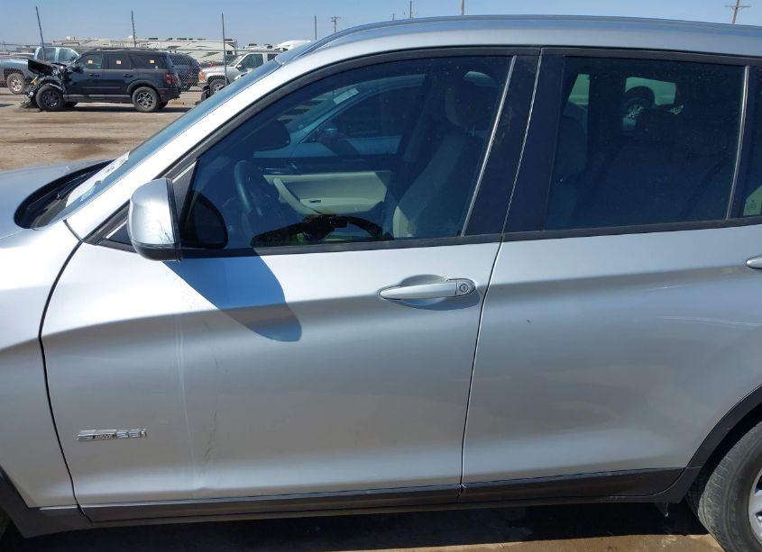 Photo 15 of 2017 Bmw X3 SDRIVE28I (VIN 5UXWZ7C35H0V91077)