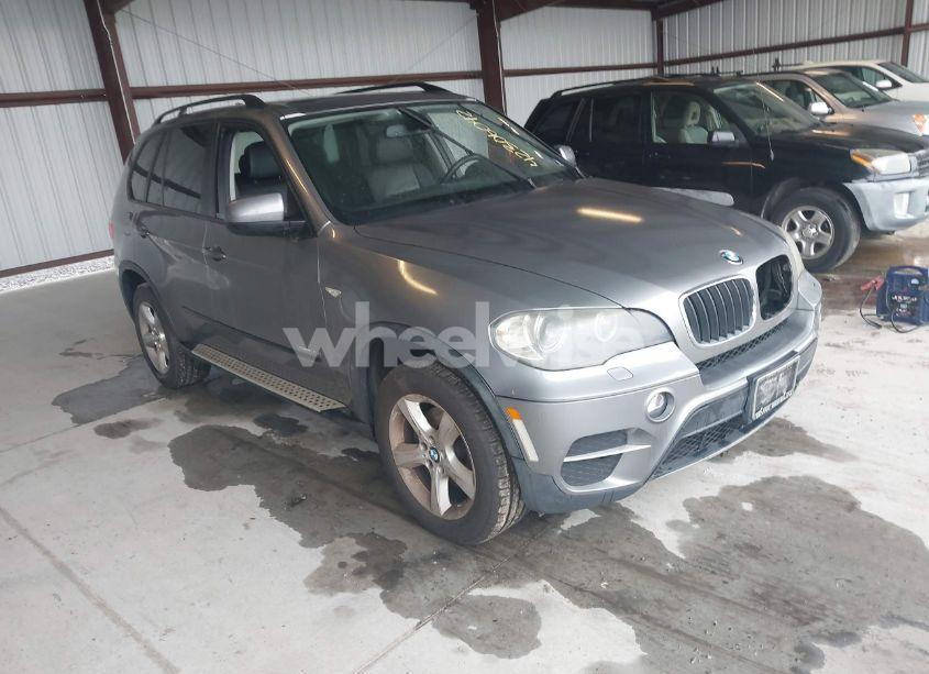 2011 Bmw X5 XDRIVE35I/XDRIVE35I PREMIUM/XDRIVE35I SPORT ACTIVITY (VIN 5UXZV4C50BL402270) main photo
