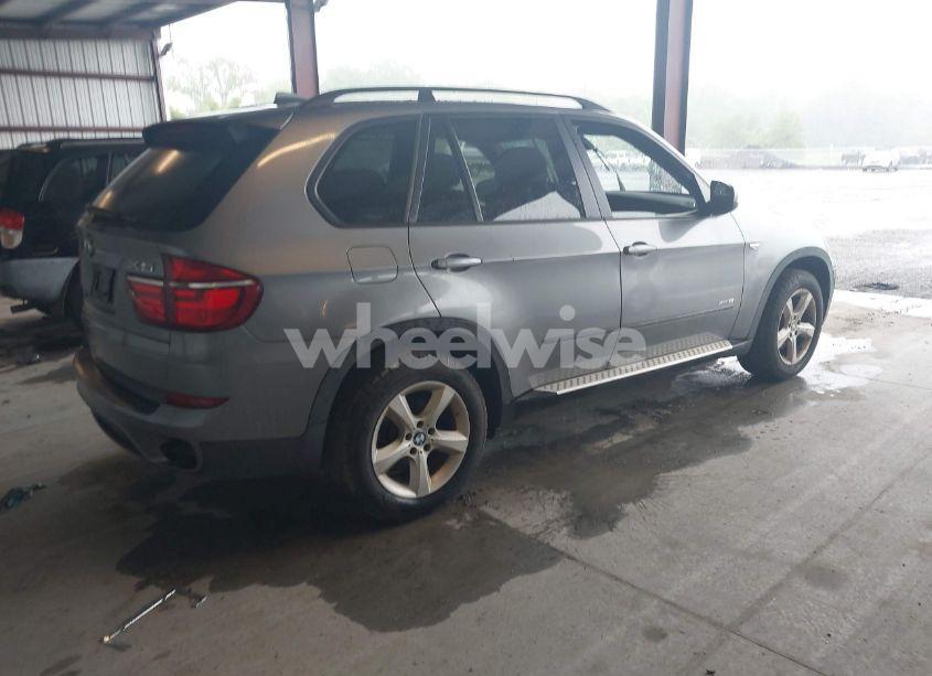 Photo 4 of 2011 Bmw X5 XDRIVE35I/XDRIVE35I PREMIUM/XDRIVE35I SPORT ACTIVITY (VIN 5UXZV4C50BL402270)