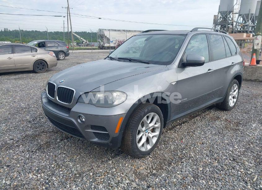Photo 2 of 2011 Bmw X5 XDRIVE35I/XDRIVE35I PREMIUM/XDRIVE35I SPORT ACTIVITY (VIN 5UXZV4C50BL743135)