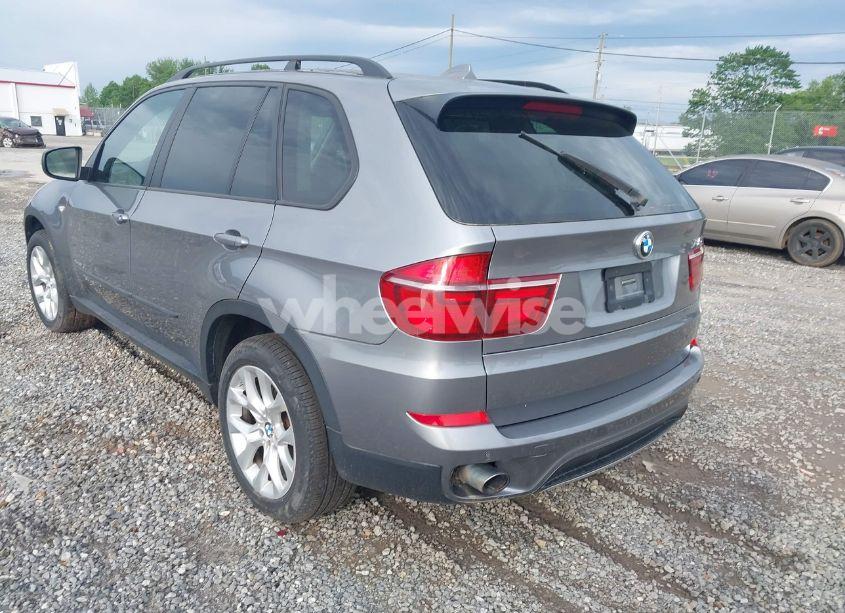 Photo 3 of 2011 Bmw X5 XDRIVE35I/XDRIVE35I PREMIUM/XDRIVE35I SPORT ACTIVITY (VIN 5UXZV4C50BL743135)