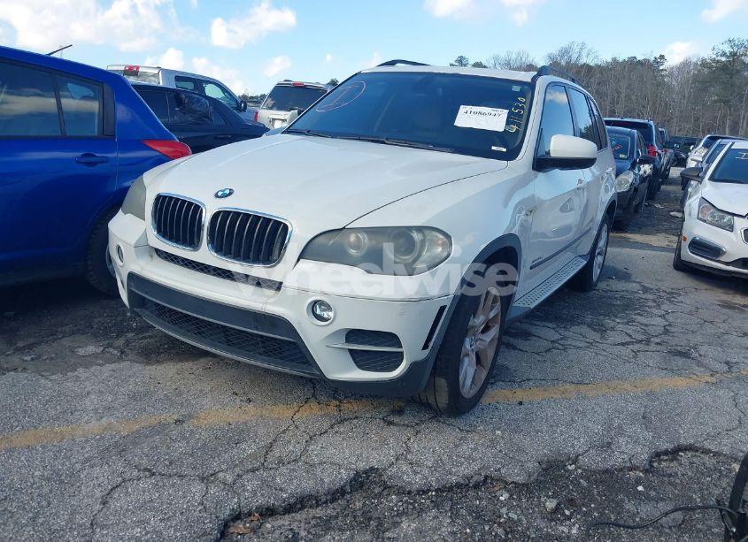 Photo 2 of 2011 Bmw X5 XDRIVE35I/XDRIVE35I PREMIUM/XDRIVE35I SPORT ACTIVITY (VIN 5UXZV4C51BL411530)