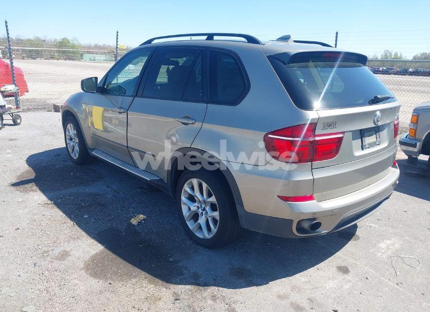 Photo 3 of 2011 Bmw X5 XDRIVE35I/XDRIVE35I PREMIUM/XDRIVE35I SPORT ACTIVITY (VIN 5UXZV4C51BL415612)