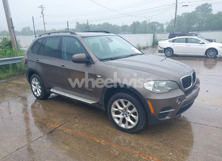 2012 Bmw X5 XDRIVE35I/XDRIVE35I PREMIUM/XDRIVE35I SPORT ACTIVITY (VIN 5UXZV4C51CL749379) main photo