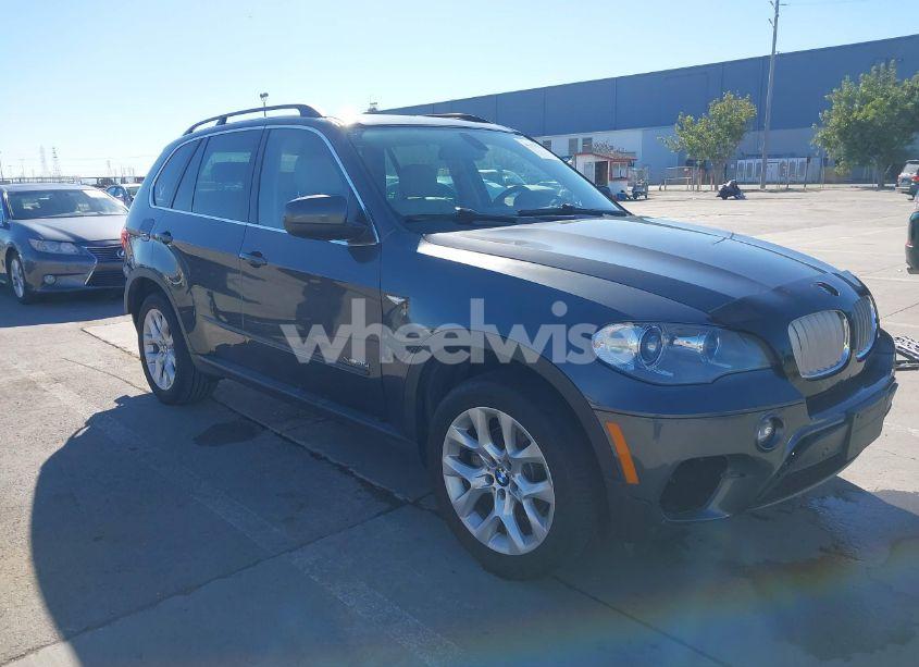 2013 Bmw X5 XDRIVE35I/XDRIVE35I PREMIUM/XDRIVE35I SPORT ACTIVITY (VIN 5UXZV4C51D0B19819) main photo