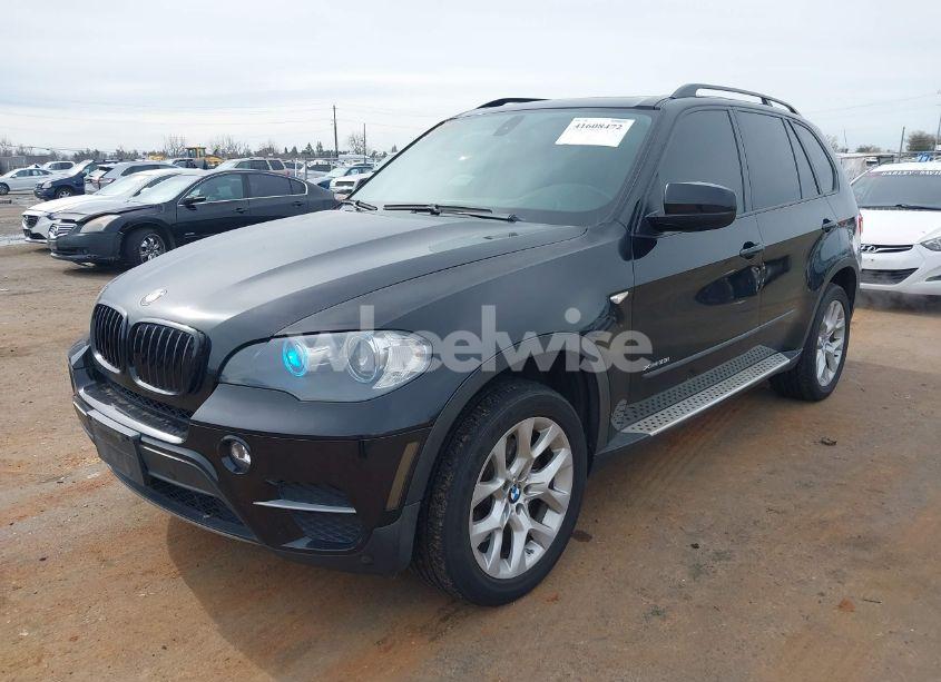 Photo 2 of 2011 Bmw X5 XDRIVE35I/XDRIVE35I PREMIUM/XDRIVE35I SPORT ACTIVITY (VIN 5UXZV4C52BL403288)