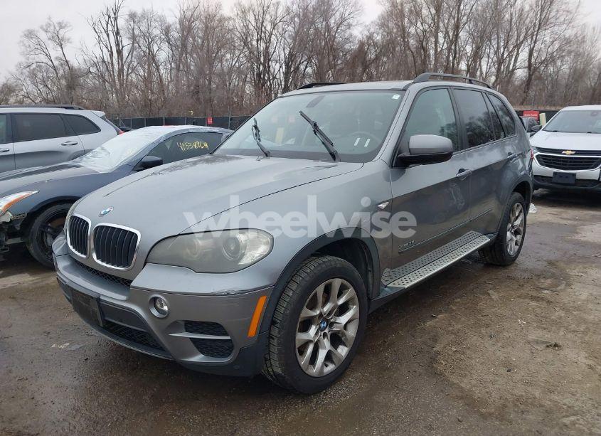 Photo 2 of 2011 Bmw X5 XDRIVE35I/XDRIVE35I PREMIUM/XDRIVE35I SPORT ACTIVITY (VIN 5UXZV4C52BL407776)