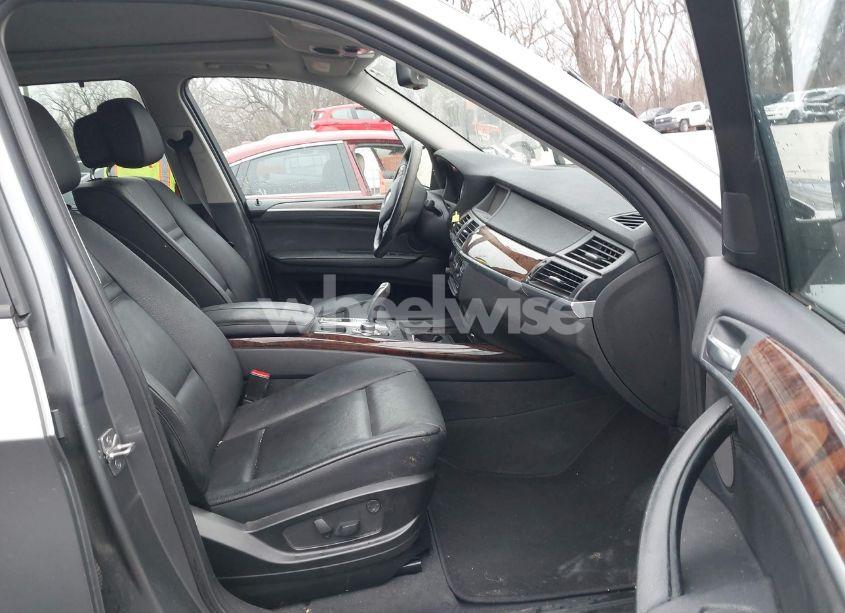 Photo 5 of 2011 Bmw X5 XDRIVE35I/XDRIVE35I PREMIUM/XDRIVE35I SPORT ACTIVITY (VIN 5UXZV4C52BL407776)
