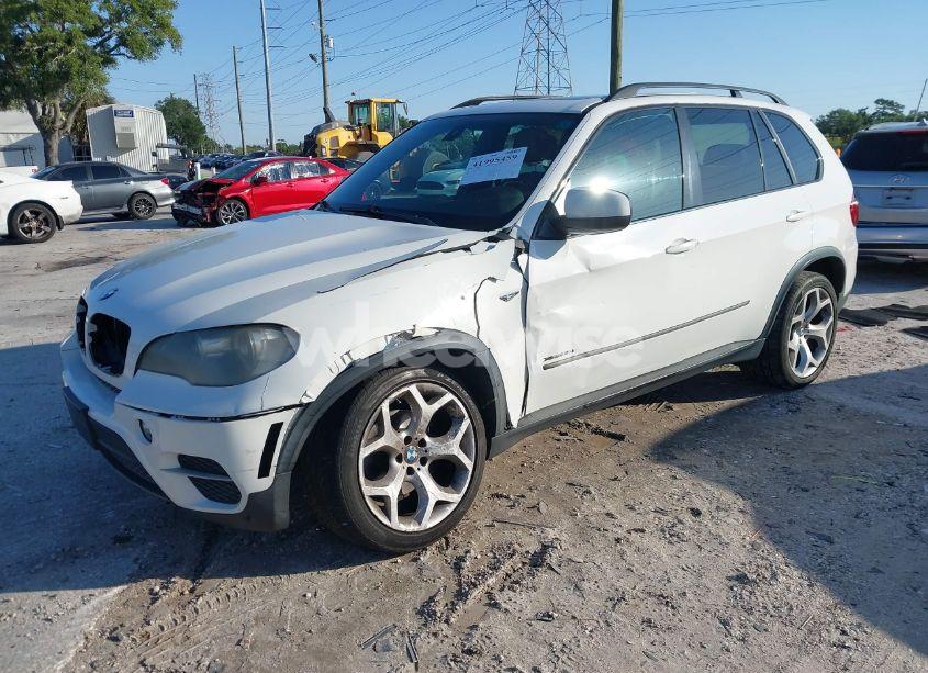 Photo 2 of 2011 Bmw X5 XDRIVE35I/XDRIVE35I PREMIUM/XDRIVE35I SPORT ACTIVITY (VIN 5UXZV4C52BL410497)