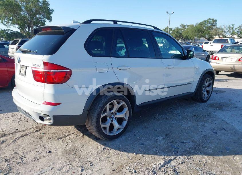 Photo 4 of 2011 Bmw X5 XDRIVE35I/XDRIVE35I PREMIUM/XDRIVE35I SPORT ACTIVITY (VIN 5UXZV4C52BL410497)