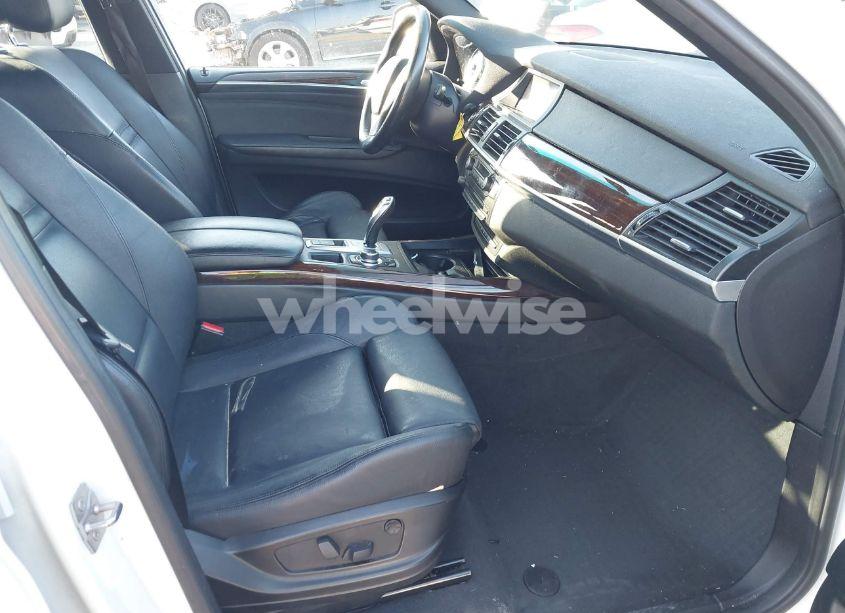 Photo 5 of 2011 Bmw X5 XDRIVE35I/XDRIVE35I PREMIUM/XDRIVE35I SPORT ACTIVITY (VIN 5UXZV4C52BL410497)