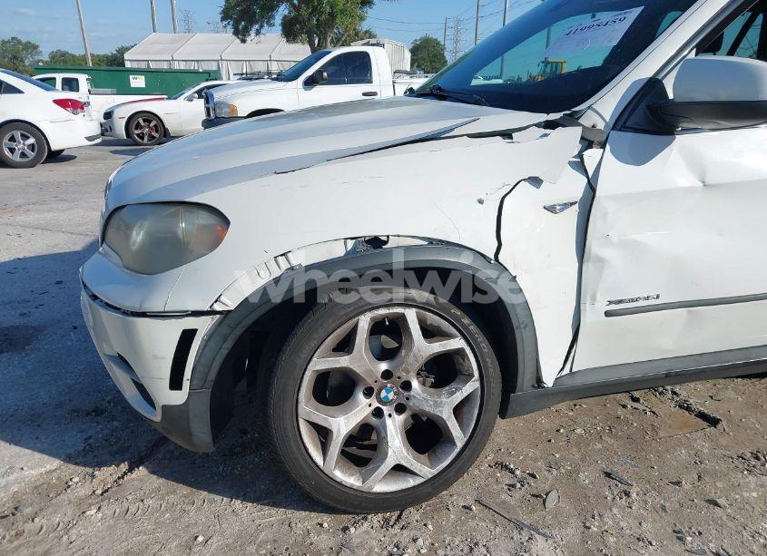 Photo 6 of 2011 Bmw X5 XDRIVE35I/XDRIVE35I PREMIUM/XDRIVE35I SPORT ACTIVITY (VIN 5UXZV4C52BL410497)