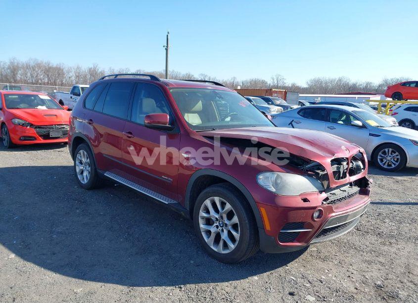 2011 Bmw X5 XDRIVE35I/XDRIVE35I PREMIUM/XDRIVE35I SPORT ACTIVITY (VIN 5UXZV4C52BL413125) main photo