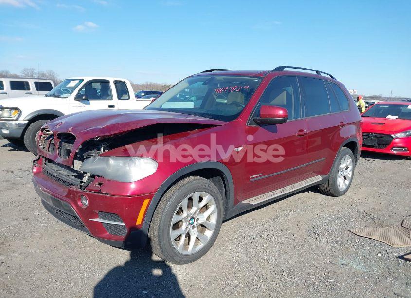 Photo 2 of 2011 Bmw X5 XDRIVE35I/XDRIVE35I PREMIUM/XDRIVE35I SPORT ACTIVITY (VIN 5UXZV4C52BL413125)