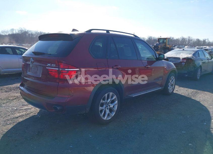 Photo 4 of 2011 Bmw X5 XDRIVE35I/XDRIVE35I PREMIUM/XDRIVE35I SPORT ACTIVITY (VIN 5UXZV4C52BL413125)