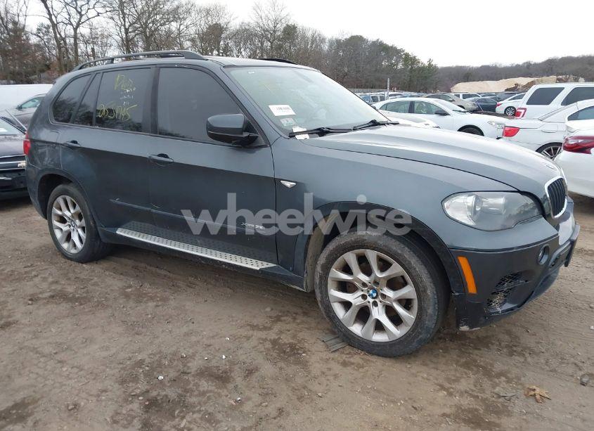 2011 Bmw X5 XDRIVE35I/XDRIVE35I PREMIUM/XDRIVE35I SPORT ACTIVITY (VIN 5UXZV4C52BL740141) main photo