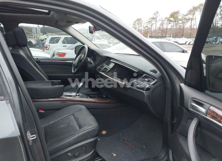 Photo 5 of 2011 Bmw X5 XDRIVE35I/XDRIVE35I PREMIUM/XDRIVE35I SPORT ACTIVITY (VIN 5UXZV4C52BL740141)