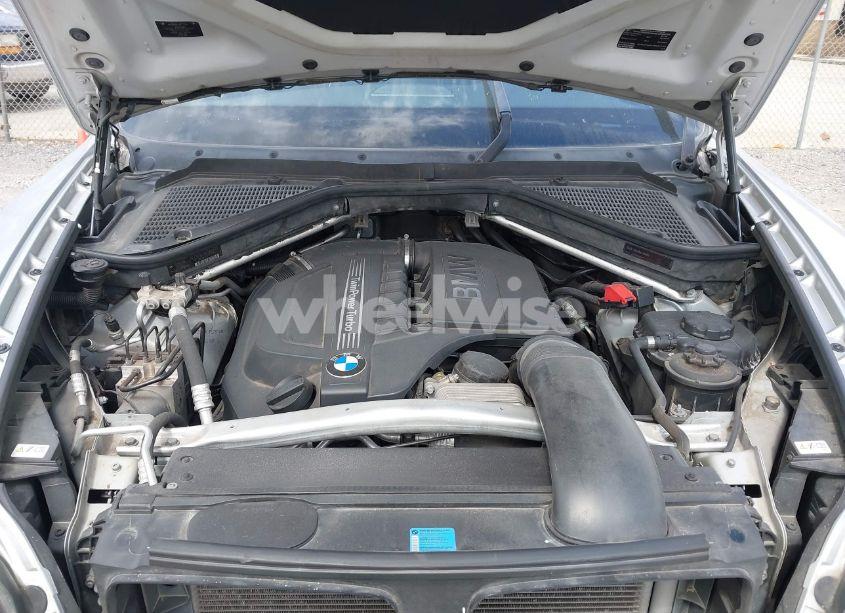 Photo 10 of 2011 Bmw X5 XDRIVE35I/XDRIVE35I PREMIUM/XDRIVE35I SPORT ACTIVITY (VIN 5UXZV4C52BL742911)