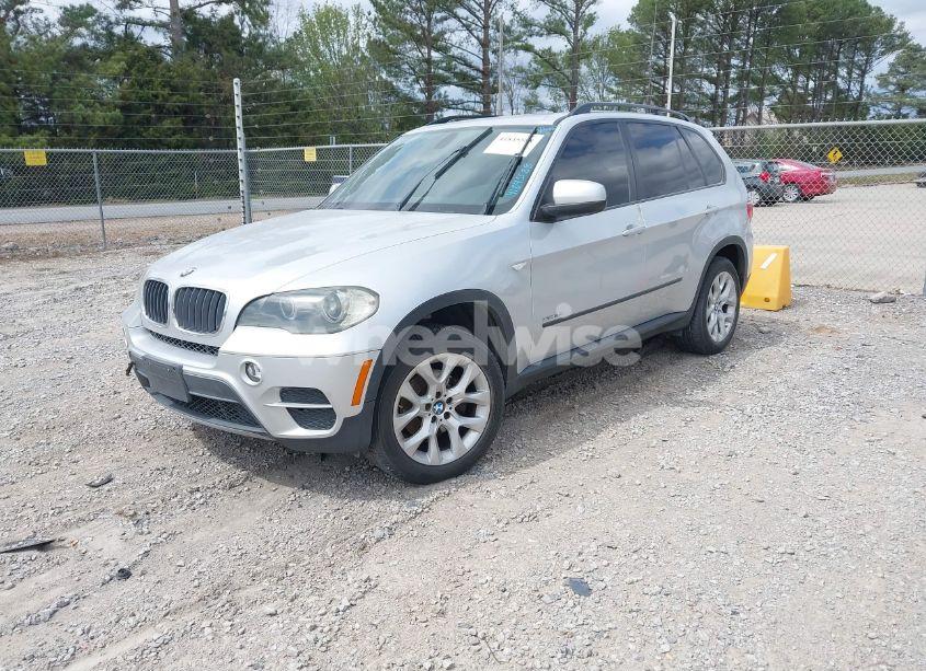Photo 2 of 2011 Bmw X5 XDRIVE35I/XDRIVE35I PREMIUM/XDRIVE35I SPORT ACTIVITY (VIN 5UXZV4C52BL742911)