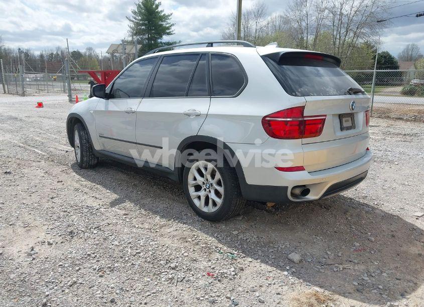 Photo 3 of 2011 Bmw X5 XDRIVE35I/XDRIVE35I PREMIUM/XDRIVE35I SPORT ACTIVITY (VIN 5UXZV4C52BL742911)